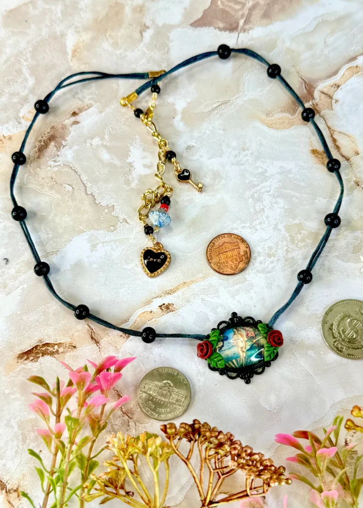 Venus de milo black cameo with onyx